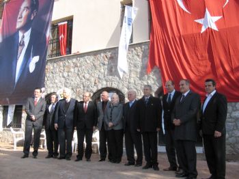 ERGÜDER CAN - İzmir`deki Nif Dağı Kazıevi Açıldı