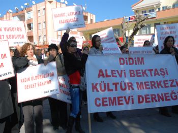 Kadına Şiddete Düdüklü Protesto