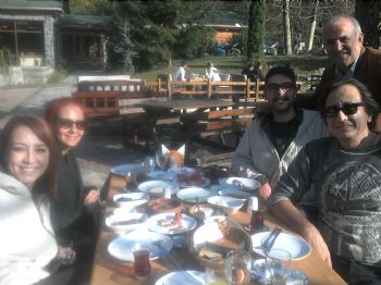 ÖZGÜR OZAN - Sanatçılar Sapanca’da Stress Attılar