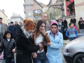 AKMESCIT - Şehit Polisin Ailesinin Yaşadığ Ev Yangında Kullanılamaz Hale Geldi