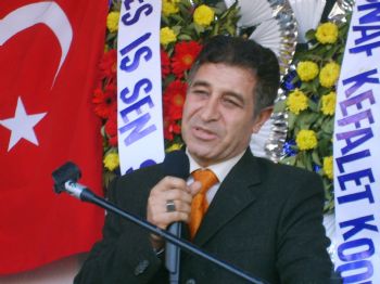 ABDÜLKADIR KARATAŞ - Soma Da Deprem Mağdurlarını Bağrına Bastı