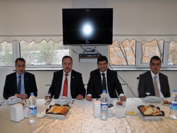 YUSUF MAYDA - Vali Mayda İl Genel Meclisi ve Özel İdare Yöneticileri İle Bir Araya Geldi