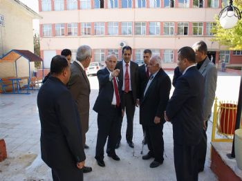 YUSUF ODABAŞ - Vali Odabaş, Mehmet Sanlı Sağlık Meslek Lisesinde İncelemelerde Bulundu