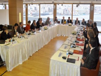 LYON - Avrupalı Patronlar Bile Ab`nin Ekonomisinin İyileşeceğine İnanmıyor