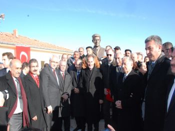 AYHAN YAZGAN - Bakan Günay, Bekir Çavuş Anıtı`nın Açılışını Yaptı