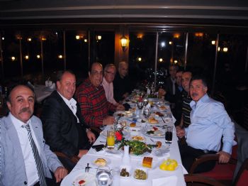 Hababam Sınıfı  Yemekte Buluştu