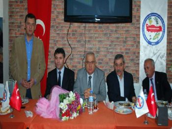 HASAN ÖREN - Saruhan-der`den Chp`li Vekillere Kahvaltı