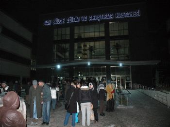 Van`da Deprem Paniği