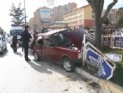 Yozgat`ta Trafik Kazası: 2 Yaralı