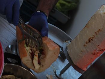 SAANEN - Keçi Peynirinden Döner Yapıldı