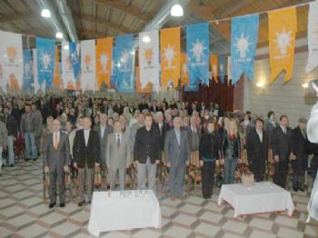 NESRİN ULEMA - Ak Parti Kemalpaşa İlçe Başkanlığı`na Kırkpınar Yeniden Seçildi