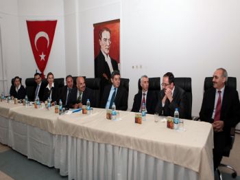 Aziziye ve Yakutiye Araştırma Hastaneleri’ne ‘kalite, Çevre, İş Sağlığı ve Güvenliği’ Belgesi