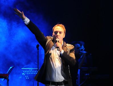 KKTC'de Mustafa Ceceli rüzgarı esti