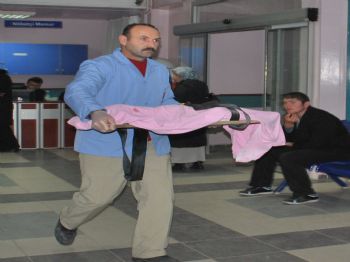 BEŞPıNAR - Römorkun Altında Kalan 3 Yaşındaki Çocuk Öldü