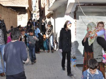 Sağlık Öğrencileri Halkı Bilinçlendiriyor