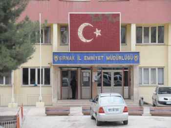 Şırnak Emniyet Müdürlüğü`ne Ses Bombalı Saldırı