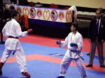 Balıkesirli Sporcular Karatede Dünya Üçüncüsü Oldu