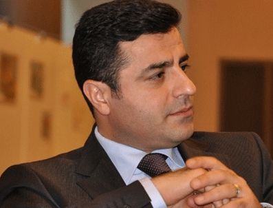 Demirtaş: Başbakan, Dersim'den sonra KCK operasyonlarından da özür dilesin