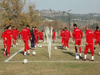 YAŞAR GÜNGÖR - Denizli Belediyespor'da Rota Çankırı