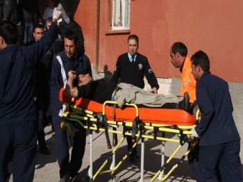 Diyarbakır'da Bıçaklı Kavga: 5 Yaralı