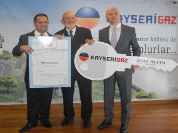 ABDIOĞLU - Doğalgaz Abonesi Oldu, Ev Kazandı