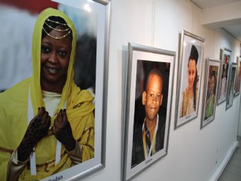 Dünya Çocukları İzmir'de