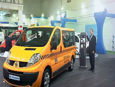 Elektrikli minibüs 7 lirayla 150 km yapıyor
