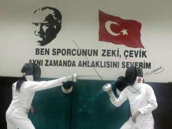 Eskrimciler Adıyaman'ın İl Oluşunu Kutlayacak