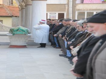 Gizem Son Yolculuğuna Dualarla Uğurlandı