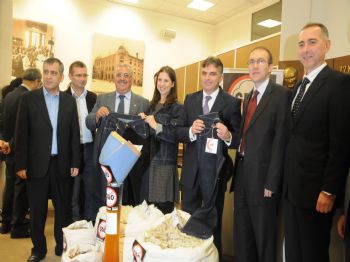 GAZIANTEP TICARET BORSASı - Gmo Free Etiketli Pantolonlar İzmir'de Tanıtıldı