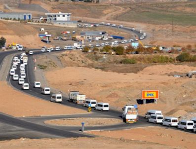 Irak sınırındaki birliklere asker sevkiyatı