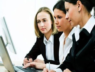 Kadınlar daha rahat iş buluyor