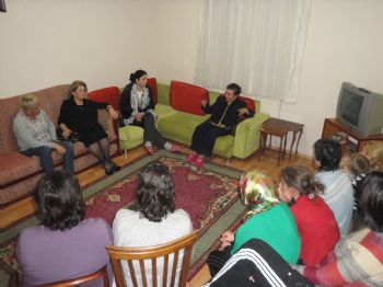 Ödemiş Belediyesi'nin Kadın Meclis Üyeleri Kadın Sığınma Evinde