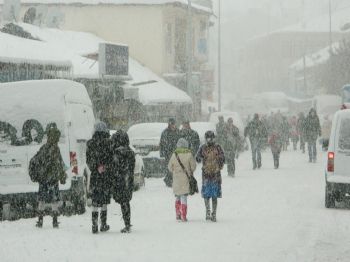 Posof'ta Eğitim-öğretime 1,5 Gün Ara Verildi