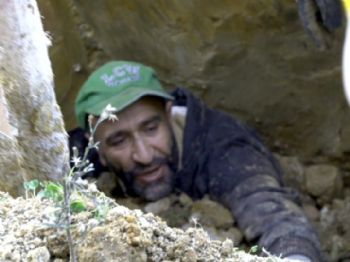 Toprak Altında Ecel Terleri Döktü