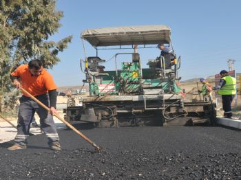 TURGUT OĞUZ - Aliağa Küçük Sanayi Sitesinde Yolların Asfaltlanmasına Başlandı