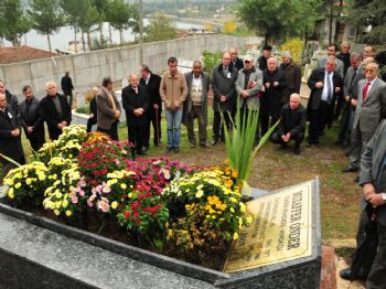 HAYATI TEKIN - Muzaffer Önder Mezarı Başında Anıldı