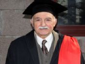 (özel Haber) 64 Yaşında Hukuk Mezunu Oldu