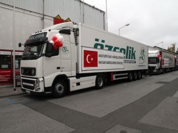 Viyana`daki Türk Vatandaşlarından Van`a Yardım Eli