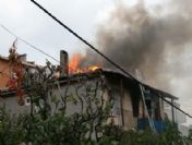 Yangına Giden İtfaiye Aracının Merdiveni Köprüye Takıldı