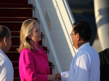 NOBEL BARıŞ ÖDÜLÜ - Abd Dışişleri Bakanı Clinton, Myanmar’da