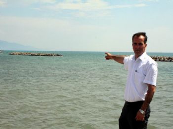 Altınova’da Mendirek Yapımı Kaldığı Yerden Devam Ediyor