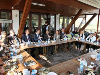 İSMAIL KÜÇÜKKAYA - Basın Danışmanları İsmail Küçükkaya'yı Ağırladı