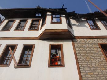 Safranbolu'da 150 Yıllık Tarihi Konak Yandı