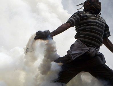 Tahrir Meydanı'nda çatışmalar: 80 yaralı