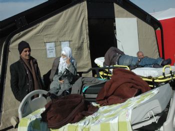 Van'daki acil hastalar başka illere sevk edildi