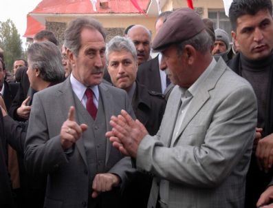 AHMET DEMIRCAN - Bakan Günay Deprem Bölgesinde