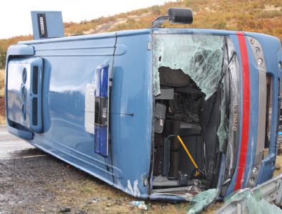 Bingöl`de Cezaevi Aracı Devrildi: 1 Şehit, 9 Yaralı