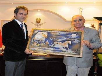 KILIMLI BELEDIYESI - Doğal ve Tasarım Sanatçısından, Özer’e Ziyaret