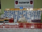 Gaziantep`te 6 Bin 500 Paket Kaçak Sigara ve 6 Kilogram Esrar Ele Geçirildi